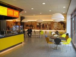 invloed winkelinterieur r vink betimmeringen v o f winkelinterieur invloed winkelinterieur r vink betimmeringen v o f winkelinterieur